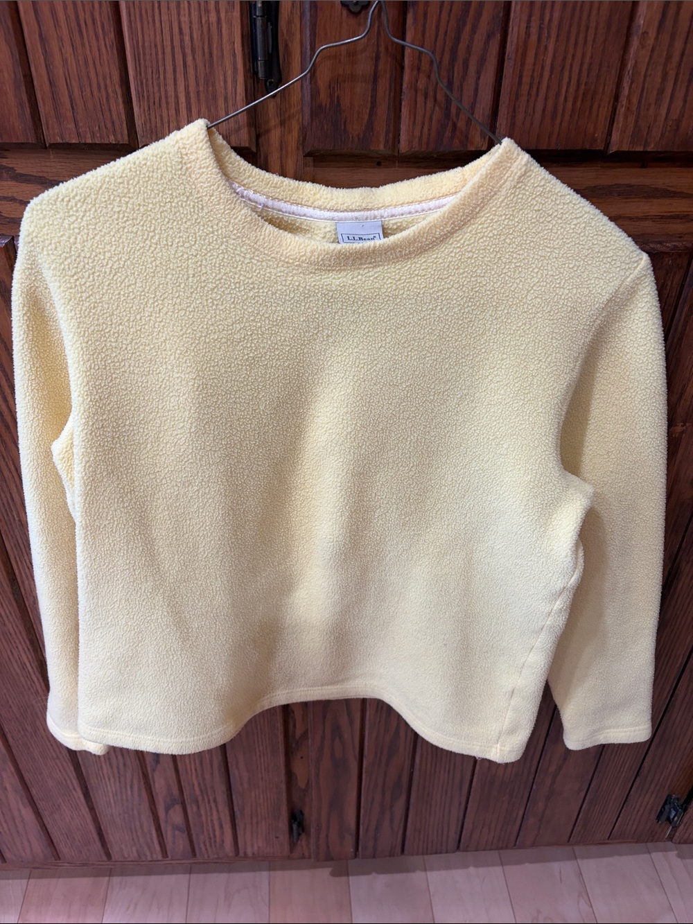 L.L. Bean Women’s Crewneck Fleece Sweater - Pale Yellow Size M